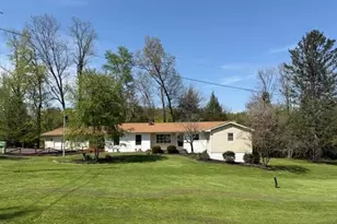 300 Eastlawn Cir, Zanesville, OH 43701 - Photo 1