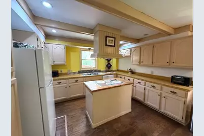 300 Eastlawn Circle, Zanesville, OH 43701 - Photo 23