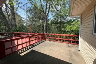 300 Eastlawn Cir, Zanesville, OH 43701 - Photo 5
