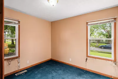 2750 Gibson Drive, Columbus, OH 43207 - Photo 15