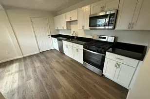 3026 Baker Hill Rd, Columbus, OH 43207 - Photo 7