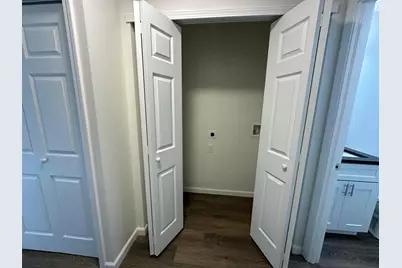 3026 Baker Hill Road, Columbus, OH 43207 - Photo 11