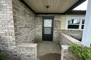 3026 Baker Hill Rd, Columbus, OH 43207 - Photo 3