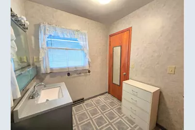 2426 E Mansfield Street, Bucyrus, OH 44820 - Photo 25
