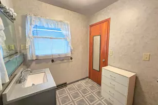 2426 E Mansfield St, Bucyrus, OH 44820 - Photo 25