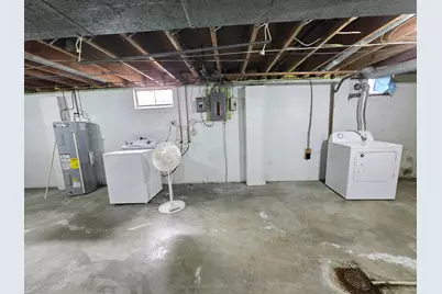2426 E Mansfield Street, Bucyrus, OH 44820 - Photo 27