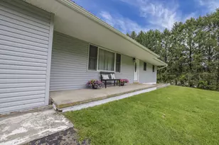 4377 Hickman Rd NE, Newark, OH 43055 - Photo 7