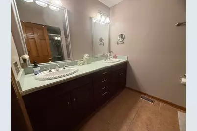 6741 Lakeside Circle W, Columbus, OH 43085 - Photo 15