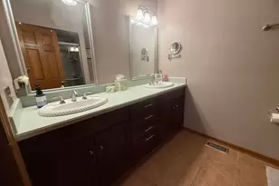 6741 Lakeside Cir W, Columbus, OH 43085 - Photo 15