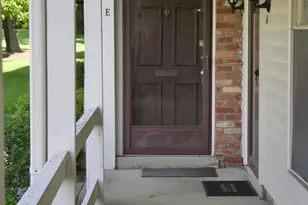 1008 Manor Ln, Columbus, OH 43221 - Photo 3
