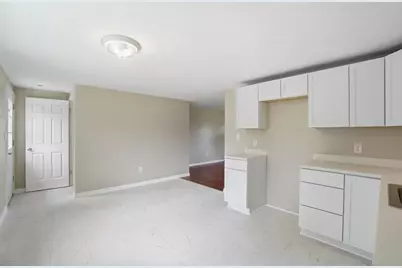 2264 Majestic Drive W, Columbus, OH 43232 - Photo 7