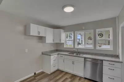 507 W 2nd Street, Logan, OH 43138 - Photo 5