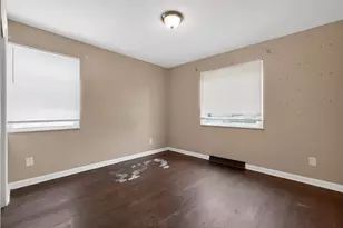 806 S Hampton Rd, Columbus, OH 43227 - Photo 11