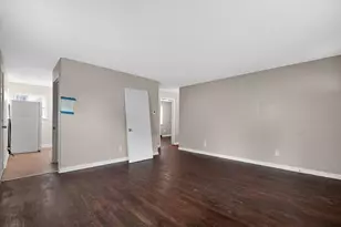 806 S Hampton Rd, Columbus, OH 43227 - Photo 7