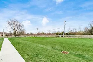 205 Honeywood Dr S, Galena, OH 43021 - Photo 39