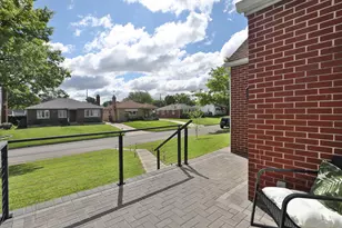 129 S Sylvan Ave, Columbus, OH 43204 - Photo 5