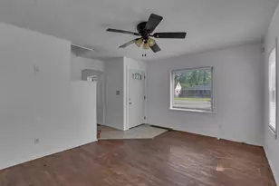 2298 Holt Ave, Columbus, OH 43219 - Photo 5