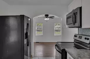 2298 Holt Ave, Columbus, OH 43219 - Photo 15