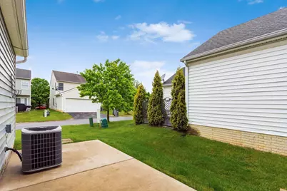 9325 Cliff Springs Trail, Columbus, OH 43240 - Photo 45