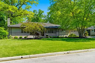 2690 Donna Dr, Upper Arlington, OH 43220 - Photo 3