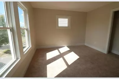 1074 E 15th Avenue, Columbus, OH 43211 - Photo 7