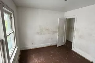 184 N Hague Ave, Columbus, OH 43204 - Photo 11