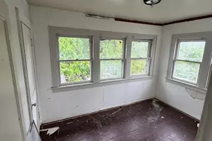 184 N Hague Ave, Columbus, OH 43204 - Photo 15