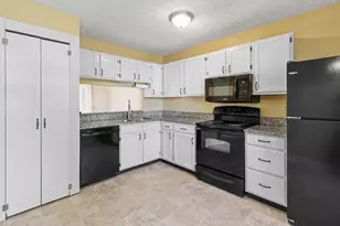1148 Wexford Green Blvd, Columbus, OH 43228 - Photo 15