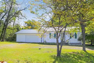 14222 Monroe Mills Rd, Howard, OH 43028 - Photo 1