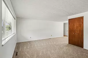 6604 Penick Dr, Reynoldsburg, OH 43068 - Photo 9