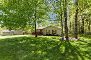 329 Floralwood Dr, Howard, OH 43028 - Photo 1