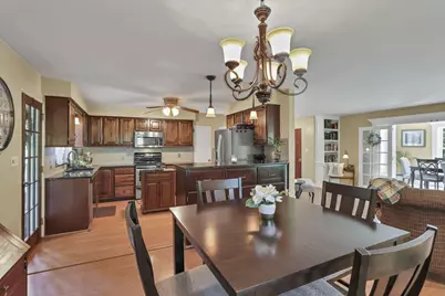 225 Sebaugh Drive, Zanesville, OH 43701 - Photo 11