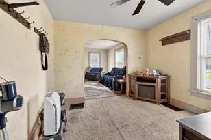 1160 S Greenwood St, Bellefontaine, OH 43311 - Photo 5