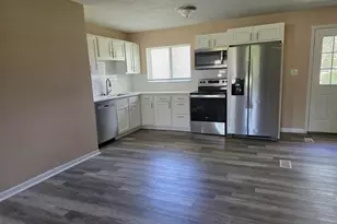 3054 Wadsworth Ct, Columbus, OH 43232 - Photo 5