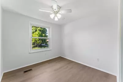 3946 Deer Lake Way, Columbus, OH 43204 - Photo 23