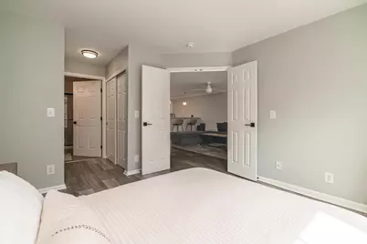 12 W Russell Street, Columbus, OH 43215 - Photo 17