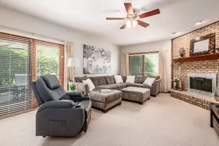 8642 Craigston Ct, Dublin, OH 43017 - Photo 5