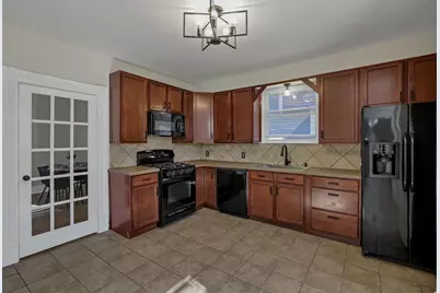 806 N High Street, Lancaster, OH 43130 - Photo 17