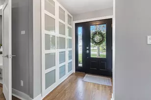 1455 Berkshire Rd, Columbus, OH 43221 - Photo 3