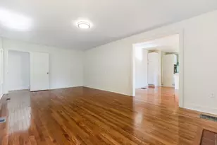 1852 Richmond Rd, Columbus, OH 43223 - Photo 5