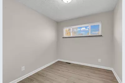 3134 Medina Avenue, Columbus, OH 43224 - Photo 15