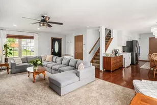 827 Bledsoe Dr, Galloway, OH 43119 - Photo 5