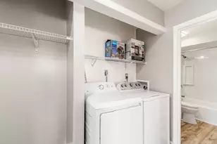 2455 Natchez Dr, Columbus, OH 43209 - Photo 19