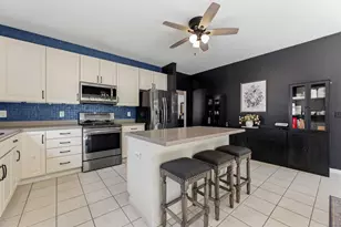 5975 Carnegie Cove Ct, Columbus, OH 43213 - Photo 9