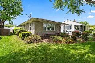 437 Forest Lawn Blvd, Marion, OH 43302 - Photo 3