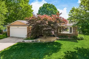616 Fawndale Pl, Columbus, OH 43230 - Photo 1