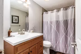 616 Fawndale Pl, Columbus, OH 43230 - Photo 17
