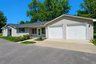 6375 W Mohican Dr, Powell, OH 43065 - Photo 5