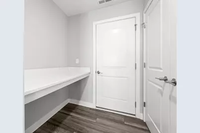 6406 Hamilton Woods Boulevard N, Westerville, OH 43081 - Photo 17