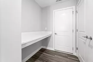 6406 Hamilton Woods Blvd N, Westerville, OH 43081 - Photo 17
